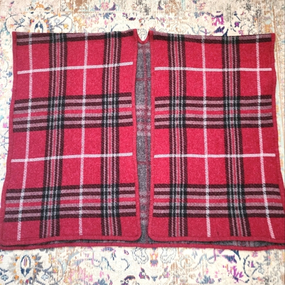 Red & Black Flannel Plaid Womens Elegant Shrug Wrap Warm Shawl, sz O/S - Picture 1 of 11